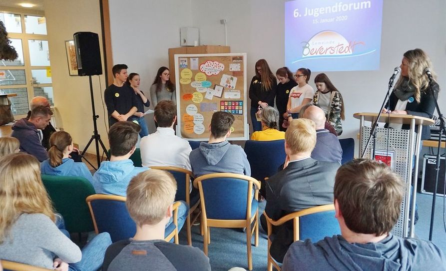 Umweltschutz und Klimaschutz- Themen, bei denen Kinder und Jugendlichen engagiert diskutierten.  Foto: khe