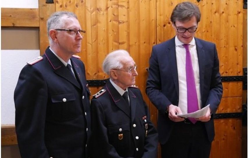 Der Einladung zur Jahreshauptversammlung war auch Bürgermeister Kristian Tangermann gefolgt.  Foto: eb