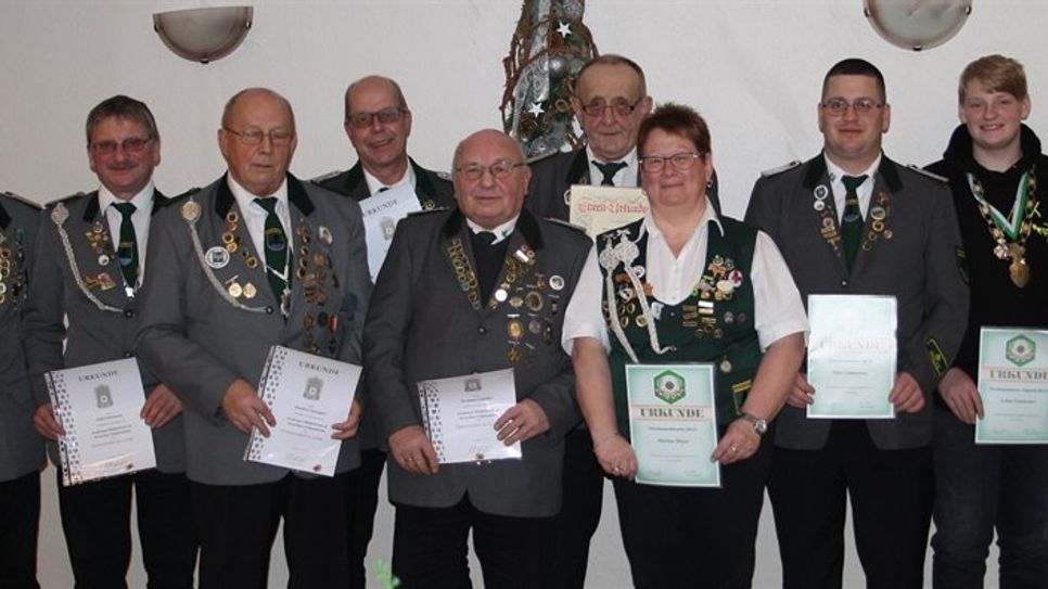 Die geehrten Mitglieder des Schützenvereins Augustendorf.  Foto: eb