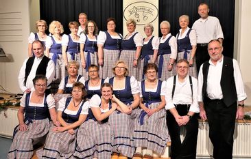 Die plattdeutsche Laienspiel- und Gesangsgruppe „De Pottkieker“ aus Beckedorf und umzu feiert in diesem Jahr ihr 35-jähriges Jubiläum.  Foto: eb
