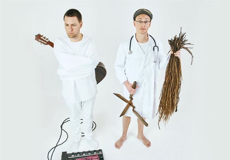 Das Duo Simon &amp; Jan bildet am 21. Februar den Abschluss des Horizonte Festivals 2020 und verspricht dem Publikum zum Abschied „Alles wird gut“. Foto: eb