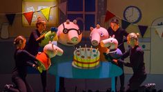 Die berühmte Super RTL-Serie kommt als Familienmusical auf die Bühne. Das Theater auf Tour lädt alle Kinder ab drei Jahren zu Peppa Pigs Geburtstagsparty ein. Foto: Theater auf Tour