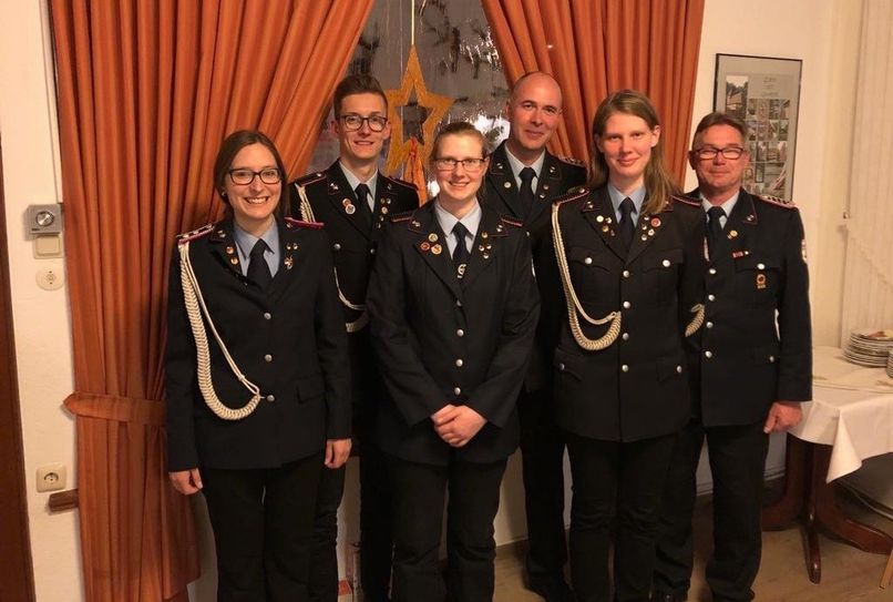 Die gewählten und geerhten Mitglieder vom Spielmannzug Basdahl.  Foto: eb