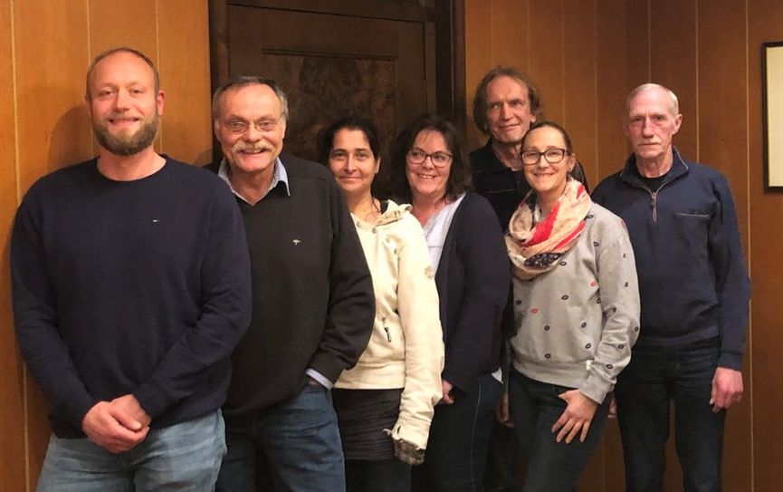 V.l.: Reinhard Buck, Reinhard Wilshusen, Tina Kau, Dagmar Michaelis, Svenja Harz, Otto Ehlers und Uwe Waldmann.  Foto: eb