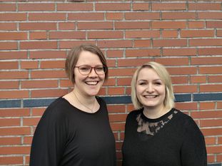 Imke von Ancken und Nicola Lange sind die Inhaberinnen des Bremervörder Schulungszentrums und seit Kurzem vom Verein Aktion Gesunder Rücken zertifizierte Rückenexpertinnen. Foto: eb