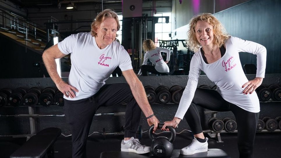 Cord und Natascha Blumensaat hoffen, ihr „gym“ in Osterholz-Scharmbeck bald wieder öffnen zu dürfen. Während der Schließung bieten sie ihren Mitgliedern - wie auch der TV Lilienthal und fit mit fun in Worpswede - Kurse im Livestream und Trainingsvideos auf Youtube.  Foto: eb