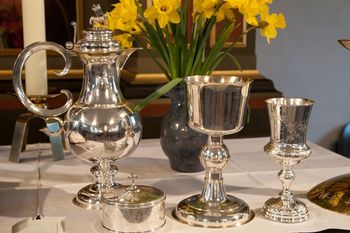 Das Abendmahl muss unter den aktuellen Hygienevorschriften zwar ausfallen. Gottesdienste sind aber ab sofort wieder möglich. Foto: eb