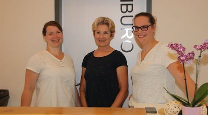 Das Team vom Therapiezentrum Ritterhude freut sich auf die Patient*innen. Da ein Tag der offenen Tür nicht stattfinden konnte, können Interessierte ab sofort einen kostenlosen Kennenlerntermin in den Praxen buchen.  Foto :sr