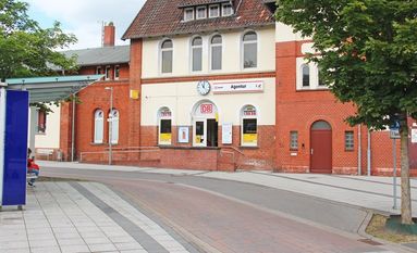 Im Bahnhofsgebäude gibt es ab dem 1. Juli eine neue Tourist-Information, die von den Mitarbeiter*innen der DB Agentur betreut wird. Foto: jm