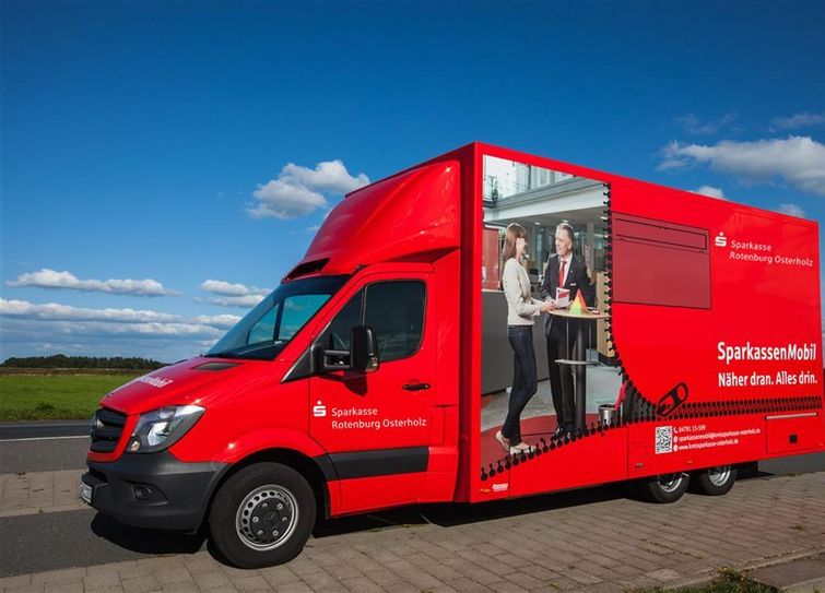 Den Sparkassenkunden steht ab sofort wieder das SparkassenMobil zur Verfügung.  Foto: Sparkasse