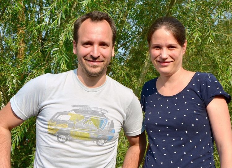 „Wenn etwas mit den Menschen gesundheitlich nicht stimmt, muss man sich die Zeit für sie nehmen. Das ist uns sehr wichtig“. In einer eigenen Praxis kann man sie sich nehmen, so die Ärtze-Ehepaar Benjamin und Ulrike Braun.  Fotos: rpg