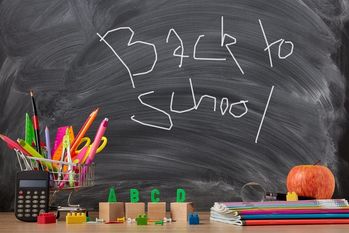 Kinder freuen sich - Eltern und Lehrer sind verunsichert. Bild: adobestock/DGM Photo