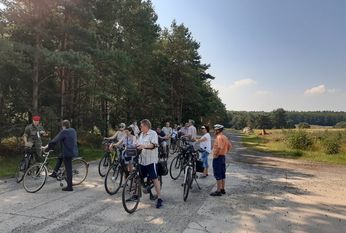 Die Fahrradtour der CDU Garlstedt war von großem Interesse.
Foto: eb