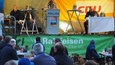 Zahlreiche Landwirte nutzten die Chance zum Austausch mit Barbara Otte-Kinast.  Foto: uml