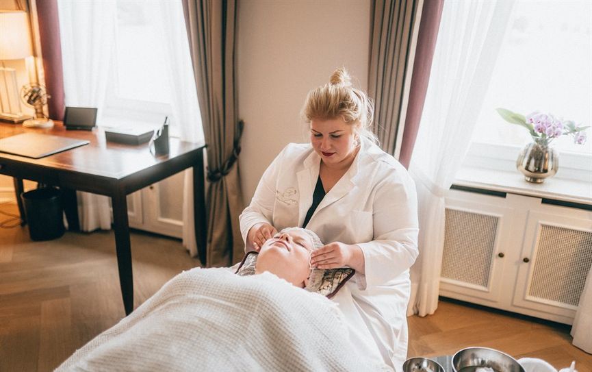 In ihrer neuen Praxis verfolgt Fachkosmetikerin Katharina Kattner einen ganzheitlichen Ansatz.  Foto: FemiBeauty