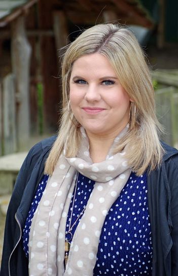 Natalie Berz wird die neue DRK-Kindertagesstätte in Wallhöfen leiten. Im Februar soll die erste Gruppe dort betreut werden.  Fotos: eb