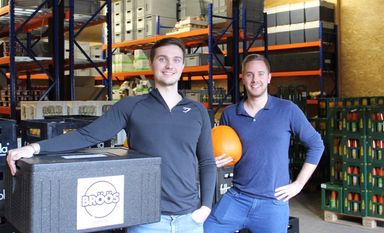 Berend (links) und Maarten Heins konnten den Lieferbereich ihres Unternehmens erneut deutlich ausweiten. Sie liefern jetzt auch nach Lilienthal, Grasberg und Worpswede. Foto: ue