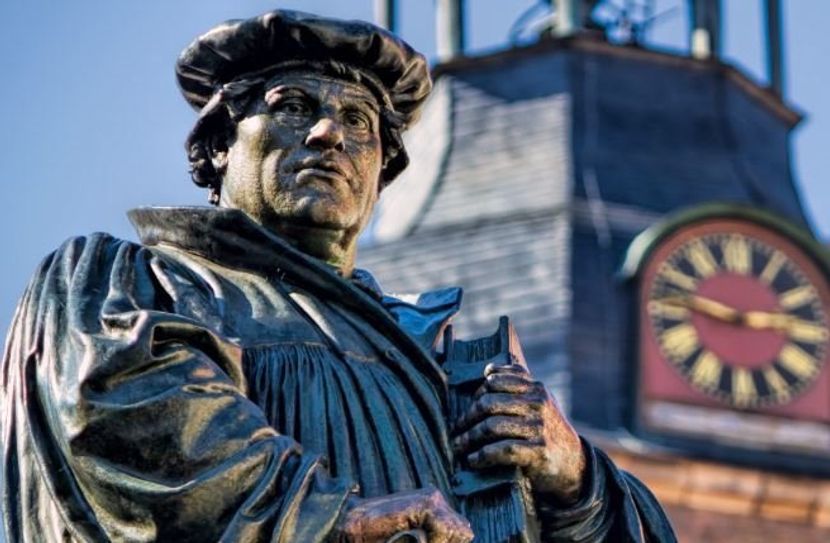 „Deutscher Revolutionär“ und Antisemit: Lutherdenkmal in Eisleben.  Foto: AdobeStock