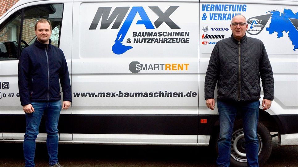 Bieten schweres Gerät und starken Service: Eike Brodtmann (links) und Benno Dallmann.  Fotos: rgp