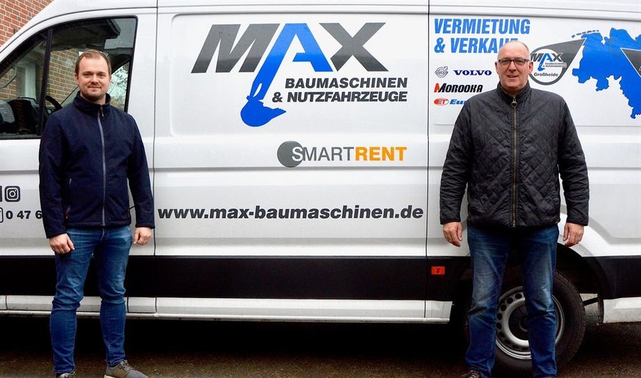 Bieten schweres Gerät und starken Service: Eike Brodtmann (links) und Benno Dallmann. Fotos: rgp