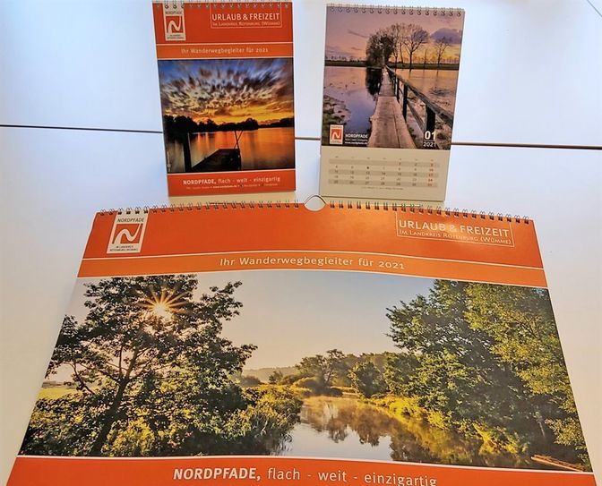 Der Nordpfade-Jahreskalender 2021 ist erstmalig im DIN A3-Format sowie als Tisch-Postkartenkalender erhältlich.  Foto: eb