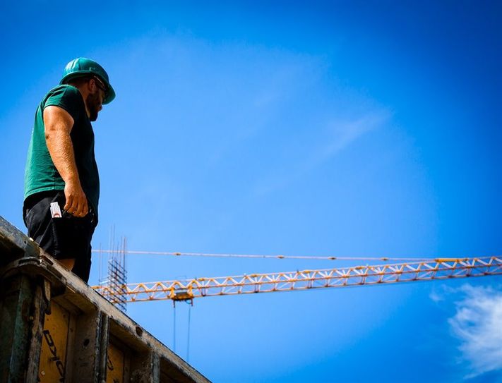 Klare Perspektive: Baubeschäftigte bekommen in den kommenden Monaten mehr Geld.  Foto: IG Bau