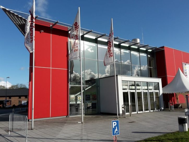Die Kreisverwaltung hält die Stadthalle Osterholz-Scharmbeck für einen geeigneten Standort für ein Impfzentrum. Eine entsprechende Empfehlung hat der Landkreis nun an das Land Niedersachsen übermittelt. Foto: stadthalle-ohz.de