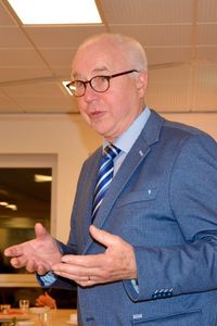 Gerhard Oetjen hielt eine Rede. Foto: rgp