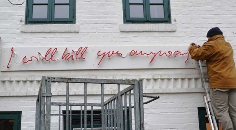 Dem Tot entkommt niemand. Aber wer oder was tötet einen? Eine der ersten Fragen, mit denen die Arbeit von Susanne Kutter am Barkenhoff einen konfrontiert.  Foto: Worpsweder Museumsverbund