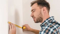 Ob als Handwerker, Nachhilfelehrer oder Kellner: Alle Nebenjobber eint die Notwendigkeit, ihre verschiedenen Jobs gut zu koordinieren und rechtlich sicher zu gestalten. 
 Foto: Lightfield Studios/fotolia/randstad