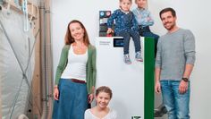 Mit einer umweltfreundlichen Heizanlage lässt sich nicht nur die CO2-Steuer sparen, sondern auch die Umwelt und das Klima für die kommenden Generationen schonen. Foto: djd/ÖkoFEN