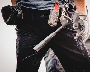 Dachdecker haben Anspruch auf einen höheren Mindestlohn. Die IG BAU ruft Beschäftigte zum Lohn-Check auf. Foto: IG Bau