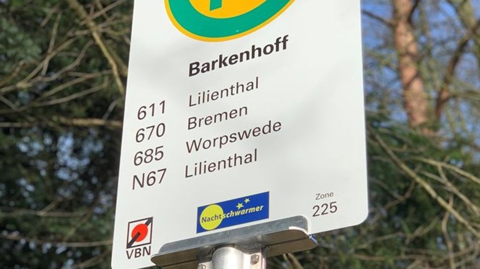 Die ehemalige Bushaltestelle „Ostendorf“ heißt jetzt „Barkenhoff“. Nun soll der Unterstandt künstlerisch umgestaltet werden. Foto: an