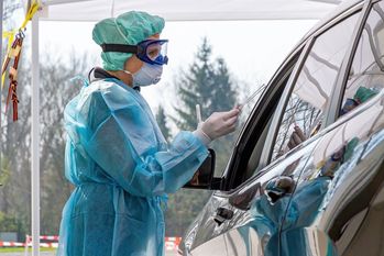 In Bremervörde gibt es bald die Möglichkeit, sich aus dem Auto heraus impfen zu lassen. “Foto: Adobe Stock/ Jürgen Fälchle