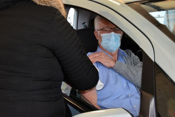 Karl-Georg Endriz nutzte das mobile Impf-Angebot. Foto: eb