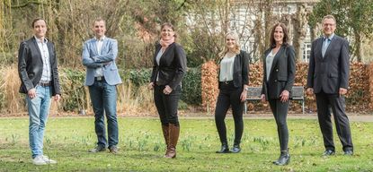 Das neue Vorstandsteam der Sozialdemokraten im Landkreis Rotenburg um Nils Bassen (li.) und Ina Helwig (2. v. re.).  Foto: Sabrina Nagel