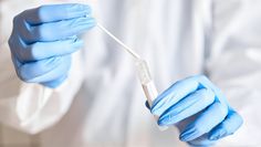 Neu in vielen Apotheken: Kostenlose Schnelltests. 
 Foto: malkovkosta - stock.adobe.com