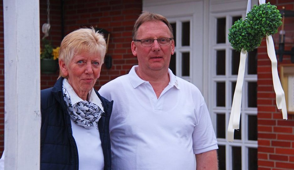 Dorothea und Stefan Schnackenberg konnten ihre Gaststätte im vergangenen Jahr kaum öffnen, auch die Jubiläumsfeier muss vorerst ausfallen. Dennoch blicken sie zuversichtlich in die Zukunft. Fotos: eb/jm