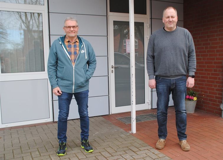 Uwe Steffens (li.) und Thomas Busch wollen weiter Verantwortung in ihrem Heimatort übernehmen.  Foto: uml