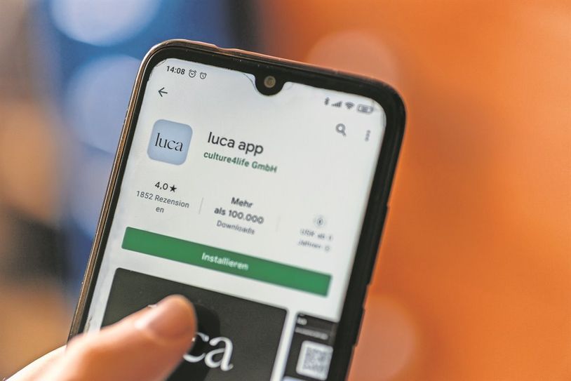 Die Luca App kann im Landkreis Osterholz ab sofort zur Kontakterfassung genutzt werden.  Foto: AdobeStock/wirestock