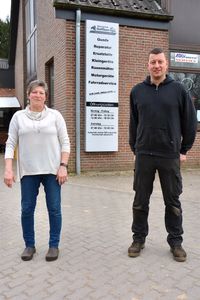 Heike Geffken und ihr Sohn Mike suchen noch qualifizierte Mechaniker:innen für ihr Team.
