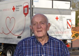 Der Bremervörder Stefan Pragmann erschien zu seiner 150. Blutspende.