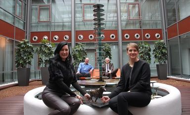 Das Organisationsteam des Wirtschaftspreises (von links): Susanne Stelljes, Frank Wätjen (beide Stadt Osterholz-Scharmbeck), Stefan Horeis (Sparkasse Rotenburg Osterholz) und Carolin Novak (Wirtschaftstreff).  Foto: eb