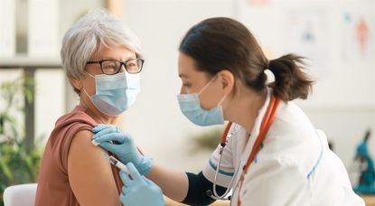 Für das Wochenende am 24. und 25. April ist ein landesweites Impfwochenende geplant. Die Termine werden in den nächsten Tagen ins Terminbuchungssystem des Landes eingetragen. Foto: adobestock/K. Yuganov