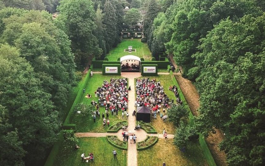 Der Diedrichshof in Worpswede war 2019 Ort des Eröffnungskonzertes des GartenKultur-Musikfestivals.   Foto: Uwe Reuter, Thor Vandersee