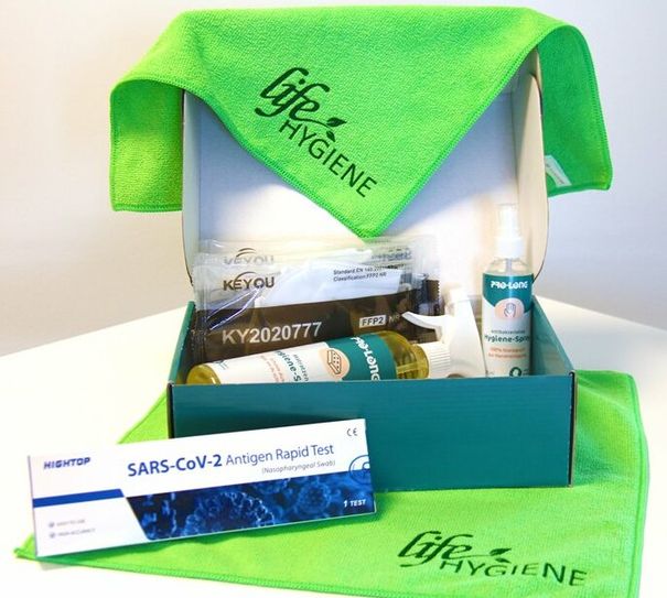 Mit der Hygiene-Box von Life Hygiene sind die Kund:innen rund um versorgt. Auf Wunsch kann auch ein Corona-Selbststest mitbestellt werden.
