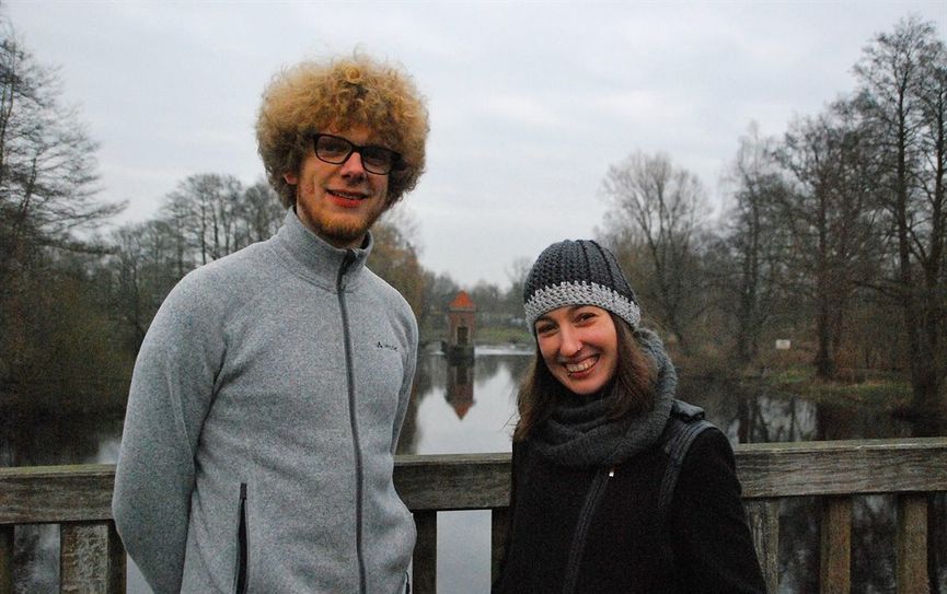 Die Tüdelband, hier auf der Vorwerkbrücke in Bremervörde, muss ihr Konzert erneut verschieben.