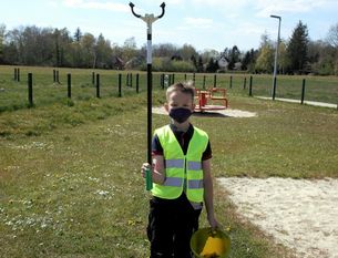 Simon Wilken (9) hat mit acht Freunden in Lunestedt die „Kleine-Naturschutz-Bande“ gegründet.