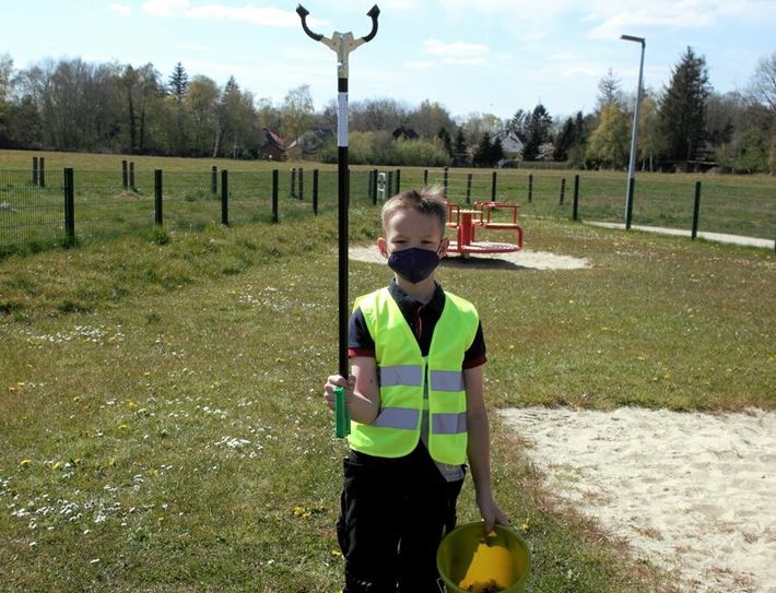 Simon Wilken (9) hat mit acht Freunden in Lunestedt die „Kleine-Naturschutz-Bande“ gegründet.