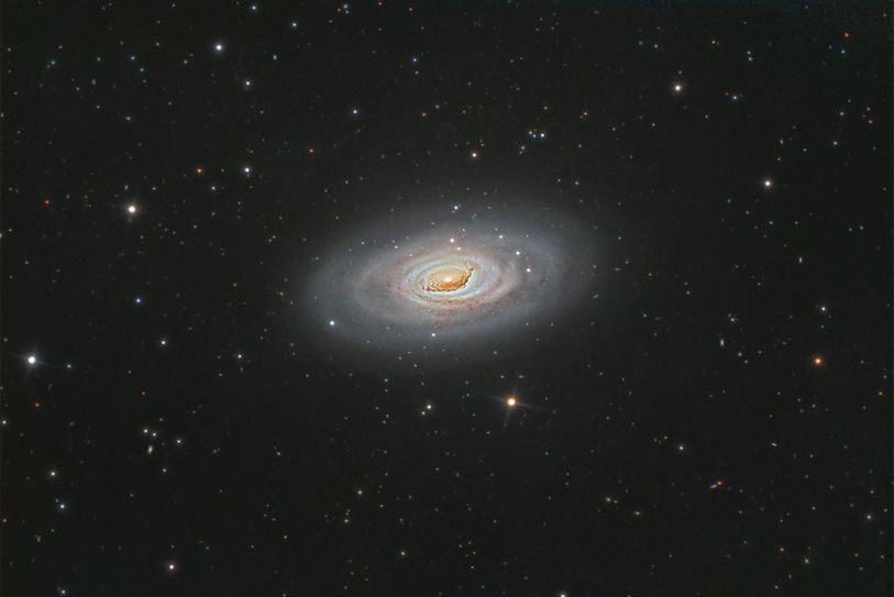 Ein Gemeinschaftsprojekt von 23 Bildautor:innen, darunter auch der Referent Dr. Kai-Oliver Detke, zeigt die Objekte des Messier-Katalogs.